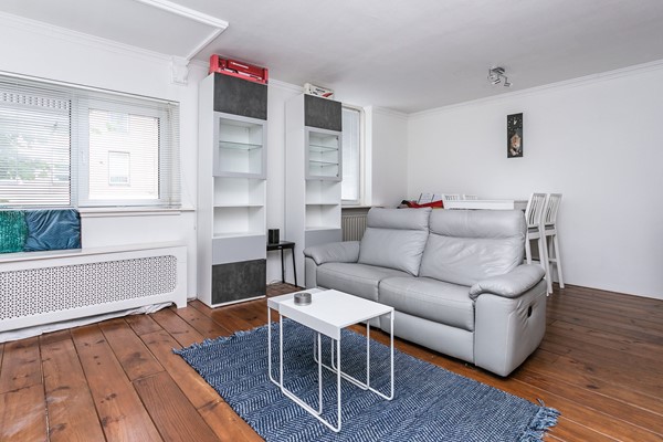 Foto - Verkocht onder voorbehoud: Appartement op 1e etage , 1 slaapkamer, balkon, duurzame VVE plus garage. Centraal gelegen nabij alle verbindingswegen.
